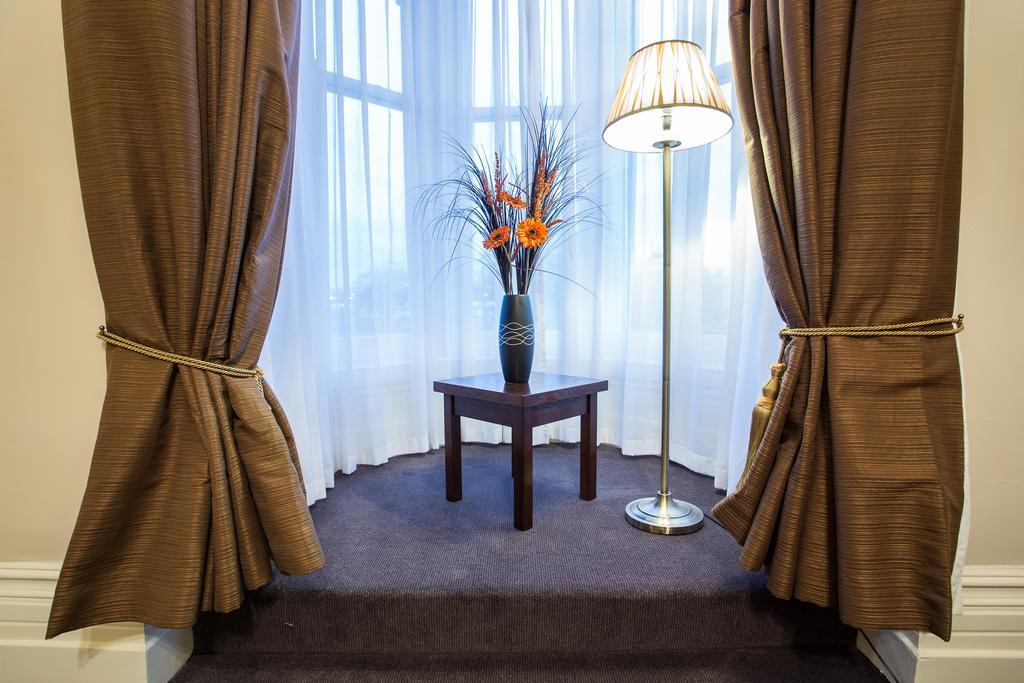 The Duke Of Edinburgh Hotel & Bar بارو في فرنيس المظهر الخارجي الصورة