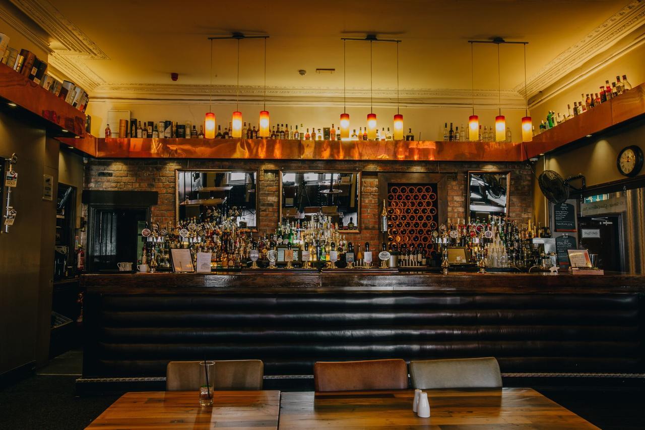 The Duke Of Edinburgh Hotel & Bar بارو في فرنيس المظهر الخارجي الصورة